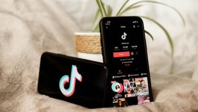 Guide ultime sur TikTok : stratégies pour créer des posts à impact, incluant des conseils sur le contenu, l'engagement et l'analyse des performances